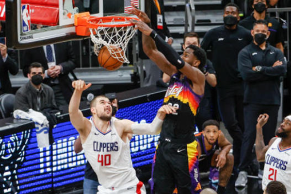 籃球比賽中常見的戰(zhàn)術有哪些？