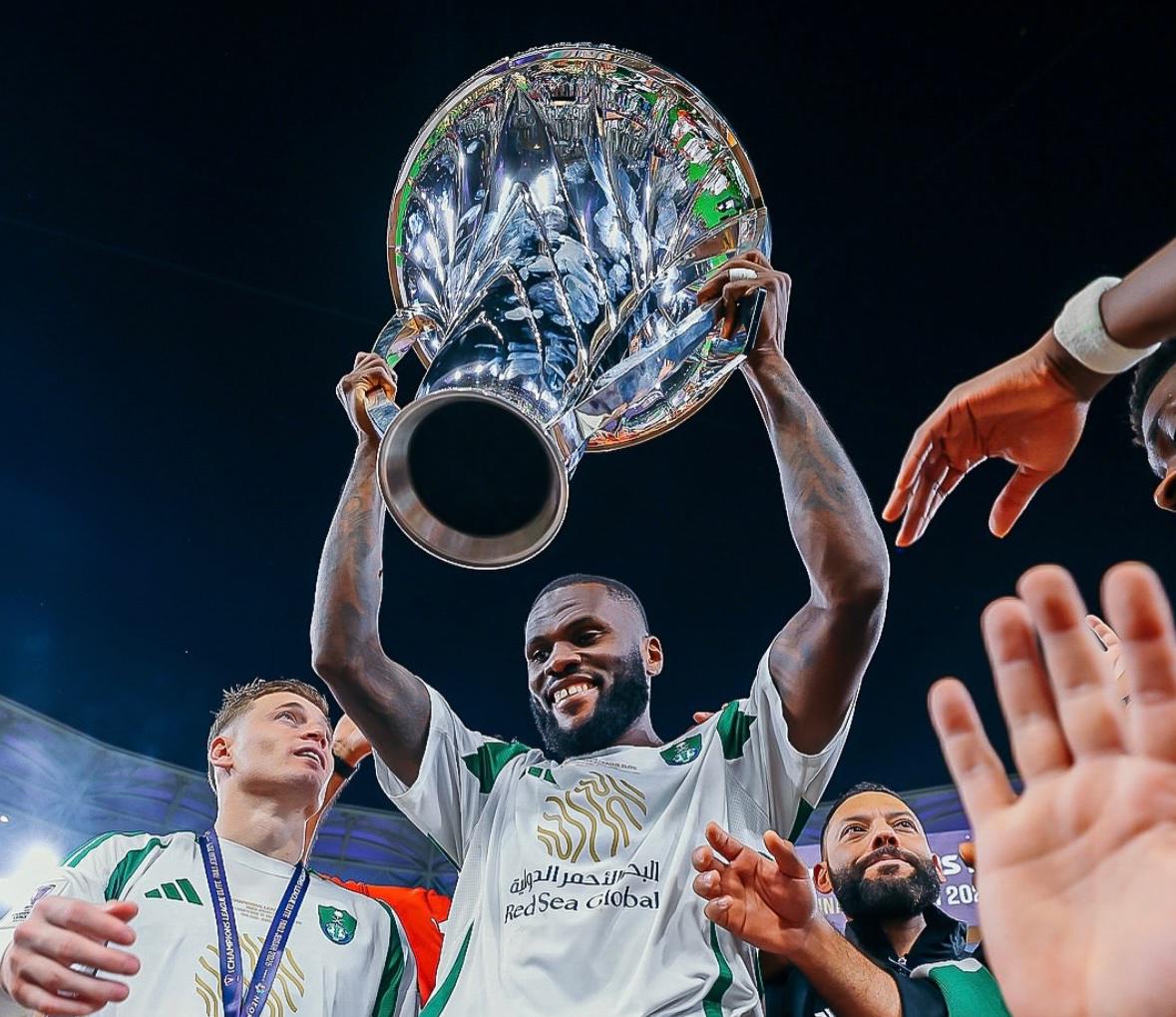 羅馬諾：吉達(dá)國(guó)民為凱西離隊(duì)敞開大門，佛羅倫薩有意引進(jìn)他