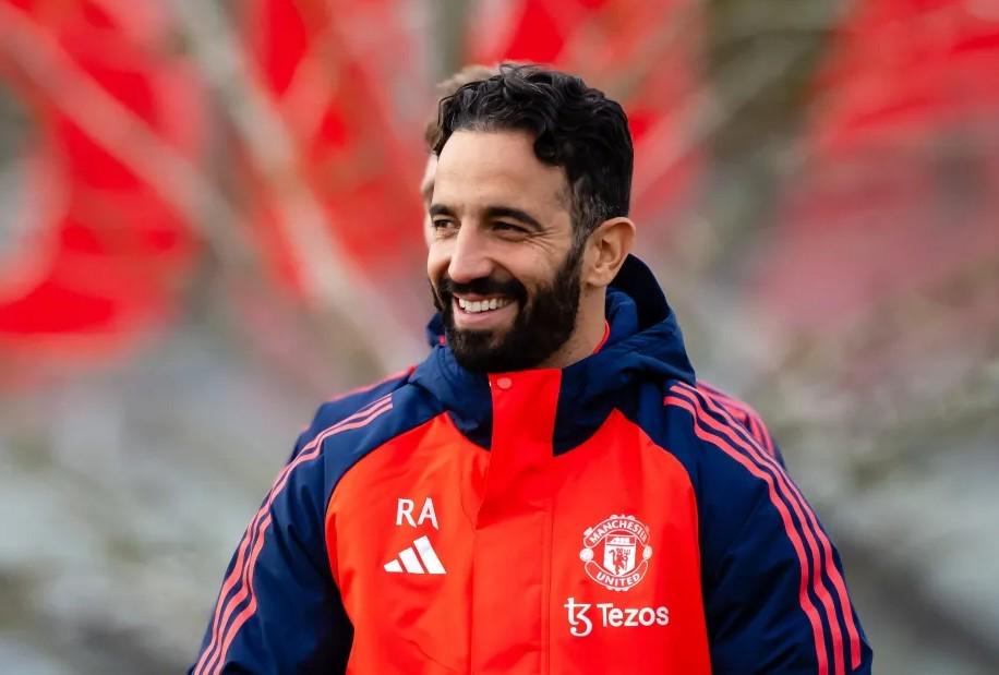 阿莫林：對(duì)陣西漢姆聯(lián)將給首發(fā)陣容更多的時(shí)間，下半場(chǎng)再換人