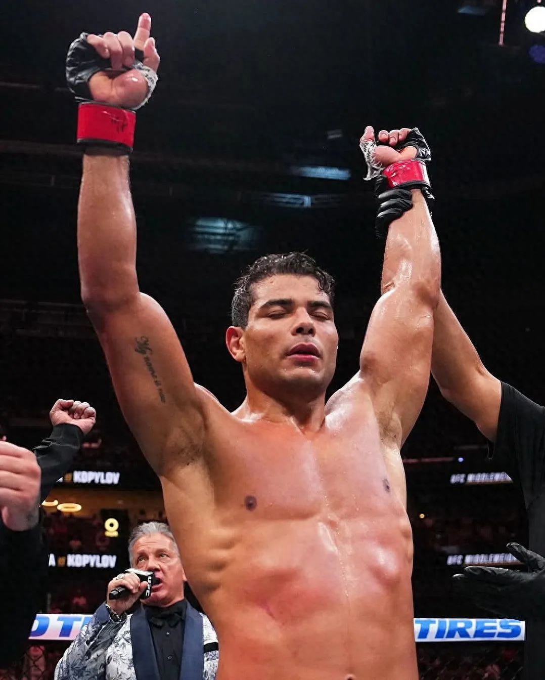 奇馬耶夫騷擾對(duì)手女友：“他喜歡黑人！”遭猛烈回懟！