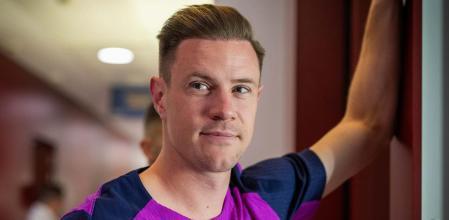 世體：巴薩對(duì)特獅自宣傷停3個(gè)月不滿(mǎn)，認(rèn)為其妨礙新援注冊(cè)