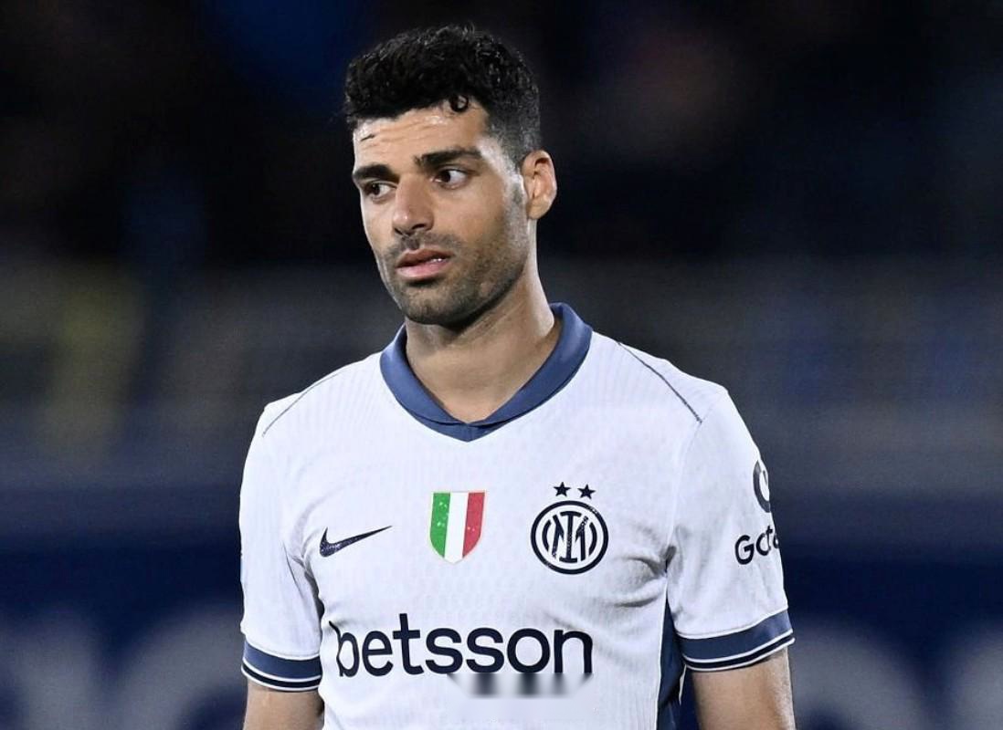 記者：塔雷米不愿去博塔弗戈，他的經(jīng)紀(jì)人正與英超俱樂部談判