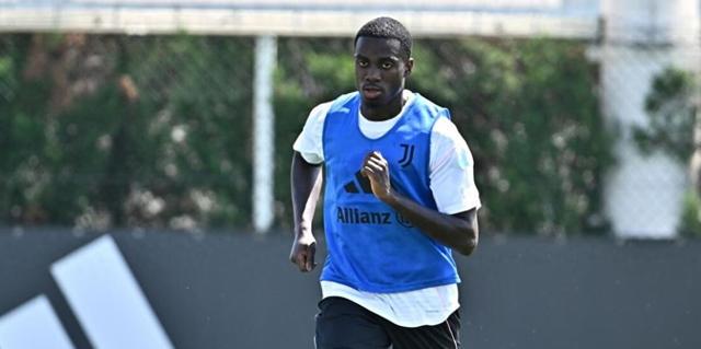 羅體：拉比奧勸說(shuō)維阿選擇馬賽，尤文希望永久出售這名球員