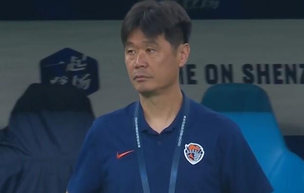 李霄鵬：希望這場比賽能打出氣勢，給球迷奉獻(xiàn)一場精彩的比賽