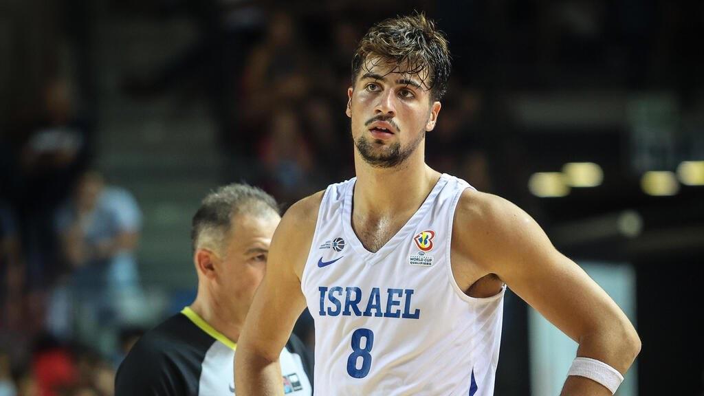 阿夫迪亞：我現(xiàn)在不去想NBA，能代表國家隊出戰(zhàn)比NBA更重要